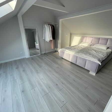 Apartament Luxlook Neu Sandez Exterior foto